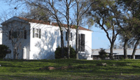 One bedroom cabin at Lake Whitney Marina